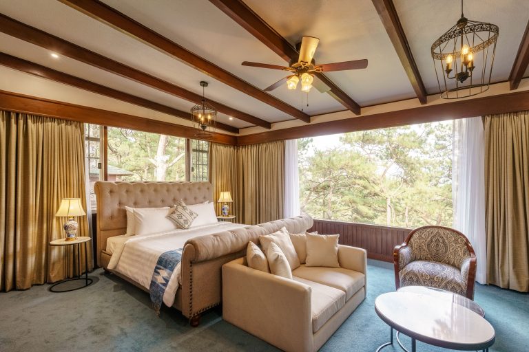 Cedar Room 1